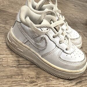 Nike Kids Cream Sneakers